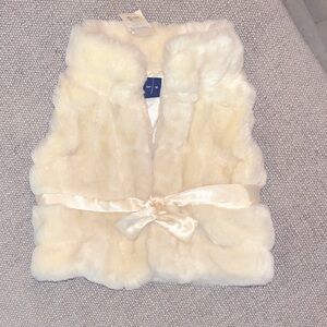 Gap Faux fur vest brand new Size 6-12 months NWT